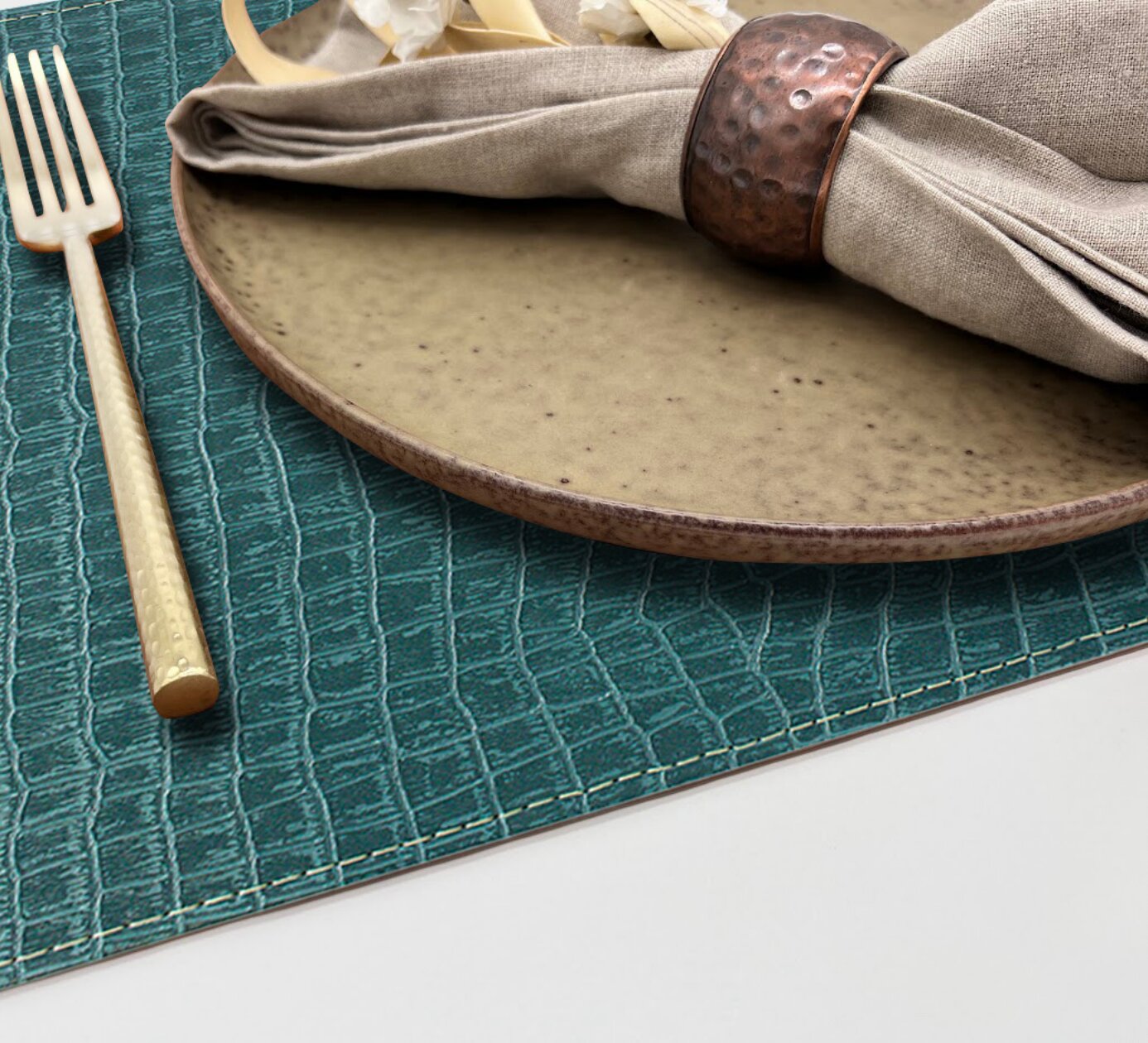 Davanti copper placemat table setting
