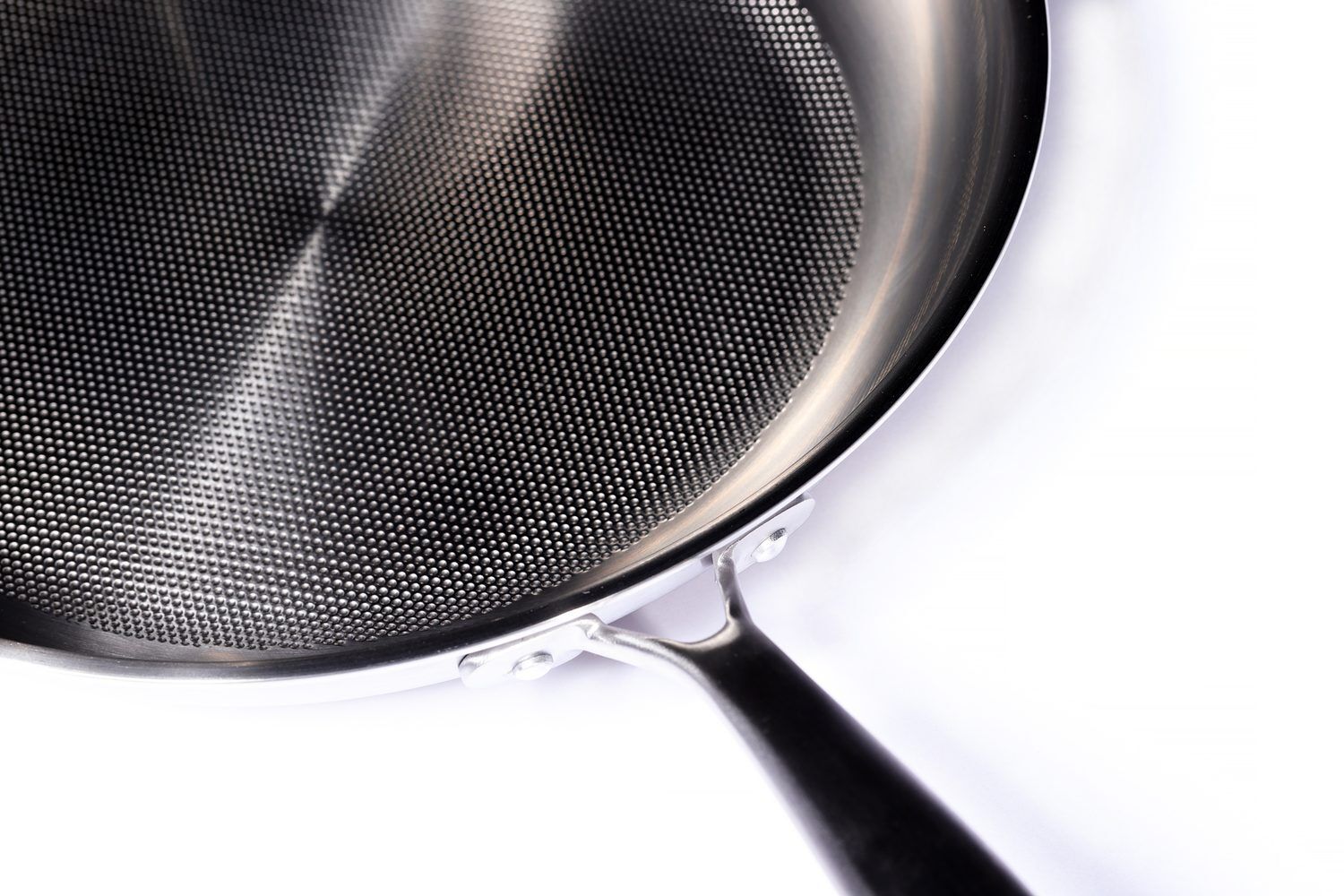 TitaniumMAX honeycomb titanium surface detail